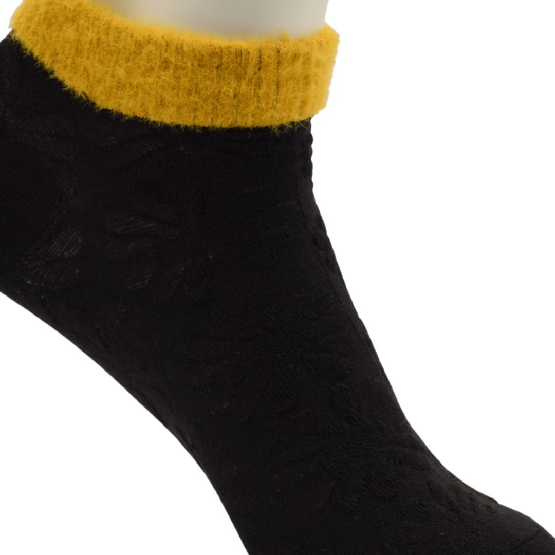 Cozy Floral Ankle Socks with Fuzzy Yellow Cuff – Black & Mustard